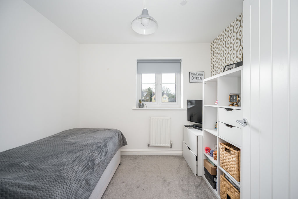 Bedroom- click for photo gallery